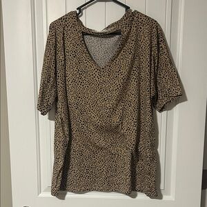 Tan Leopard Print V-Neck Women's Tee
